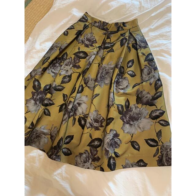 FRAY I.D(フレイアイディー)の日本製　花柄　フレアスカート  レディースのスカート(ひざ丈スカート)の商品写真