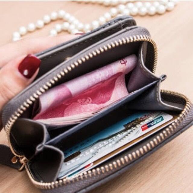 人気！ 二つ折り財布 ステッチ柄 コンパクト 財布 ミニ財布 カーキ レディースのファッション小物(財布)の商品写真