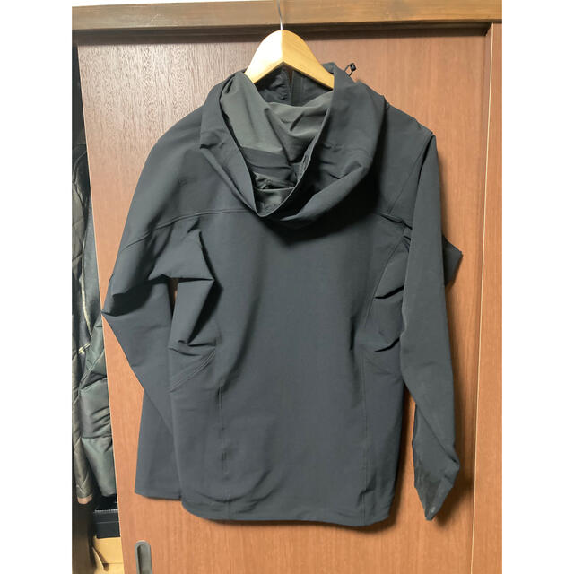 ARC'TERYX(アークテリクス)のARC'TERYX  Gamma LT Hoody 黒 メンズのジャケット/アウター(マウンテンパーカー)の商品写真