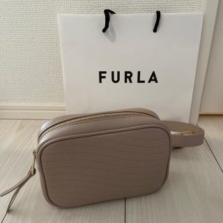 フルラ(Furla)のフルラ　ポーチ　ウエストポーチ(ボディバッグ/ウエストポーチ)