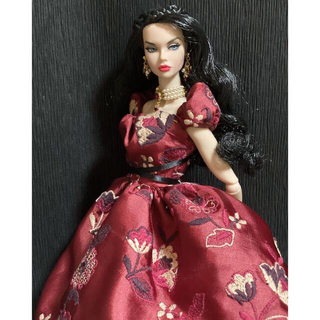 バービー(Barbie)の花柄総刺繍タフタワンピース　裏地フリル　ポピーパーカー　バービー(人形)