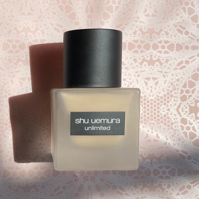 shu uemura(シュウウエムラ)のシュウウエムラ アンリミテッド　ラスティング　フルイド　584 コスメ/美容のベースメイク/化粧品(ファンデーション)の商品写真