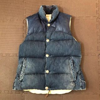 美品 16AW REMI RELIEF 別注ナチュラル加工デニムダウンベスト 人気