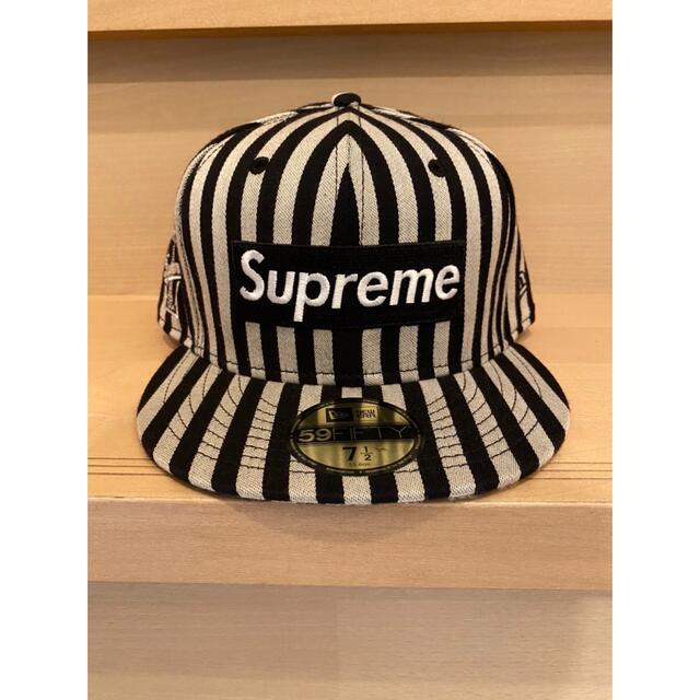 Supreme(シュプリーム)の13AW Striped Box Logo NEW ERA CAP ニューエラ メンズの帽子(キャップ)の商品写真