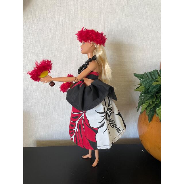 Barbie(バービー)のバービー人形 フラダンス衣装 ウリウリ【No.223】 ハンドメイドのぬいぐるみ/人形(人形)の商品写真