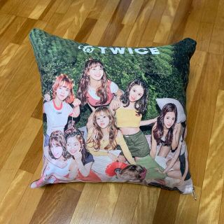 TWICE トワイス　ミニクッション(アイドルグッズ)