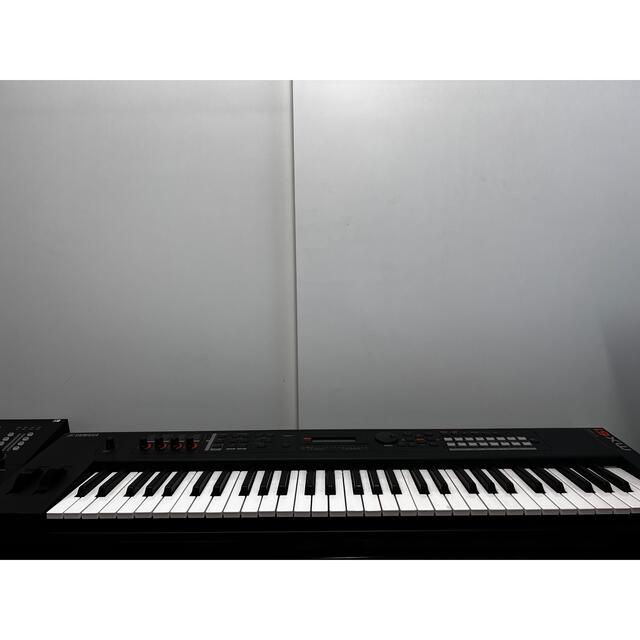 ヤマハ(ヤマハ)のyamaha MX61 ケース付き 楽器の鍵盤楽器(キーボード/シンセサイザー)の商品写真