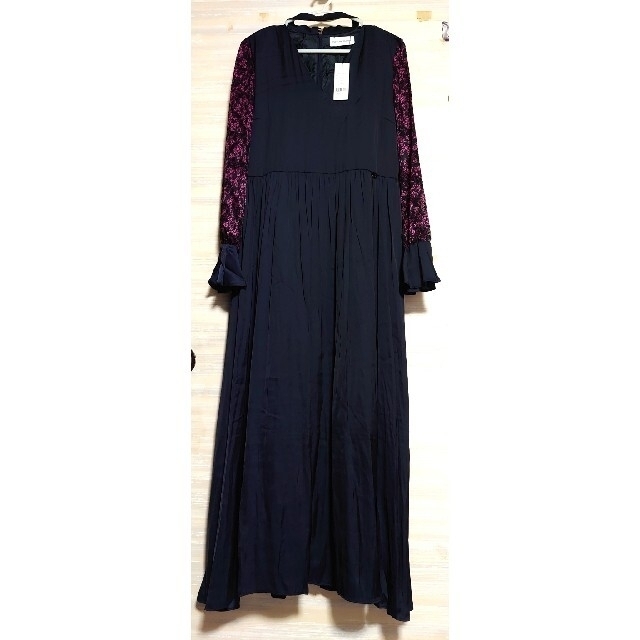 Perfume Closet　FLOWER  SLEEVE DRESS  ワンピ