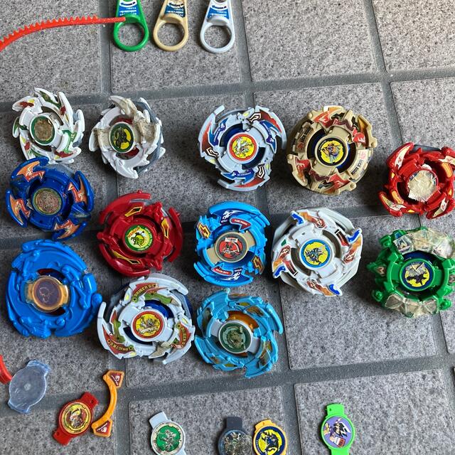 早い者勝ち】ベイブレード初期 まとめ売りの通販 by マッチョ 早い者勝ち】ベイブレード初期 まとめ売りの通販 by マッチョ