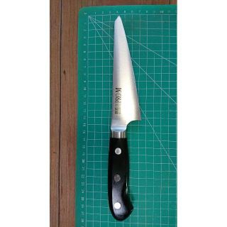 o2953 切れる骨スキ包丁 関兼次 PRO・M 刃145mm＋2特典(調理道具/製菓道具)