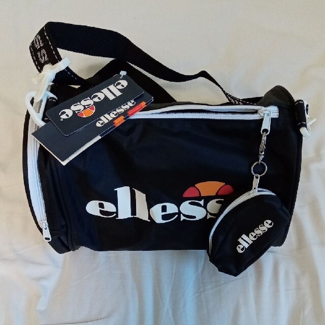 ellesse(エレッセ)のellesse エレッセ  ショルダーバッグ スポーツ/アウトドアのテニス(バッグ)の商品写真