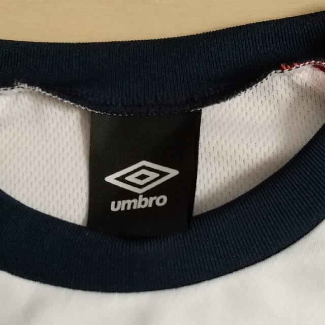 UMBRO(アンブロ)の子供服 140 anbro アンブロ 長袖 Tシャツ 美品 スポーツ/アウトドアの野球(ウェア)の商品写真