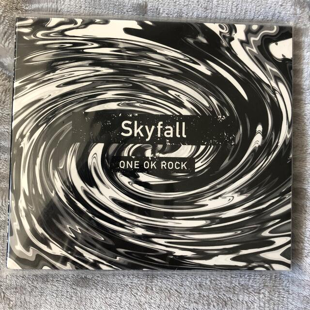 ONE OK ROCK(ワンオクロック)のONE  OK ROCK Sky fall CD エンタメ/ホビーのCD(ポップス/ロック(邦楽))の商品写真