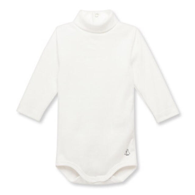 PETIT BATEAU(プチバトー)の新品☆プチバトー 24M 裏起毛タートルネック長袖ボディ オフホワイト キッズ/ベビー/マタニティのベビー服(~85cm)(シャツ/カットソー)の商品写真