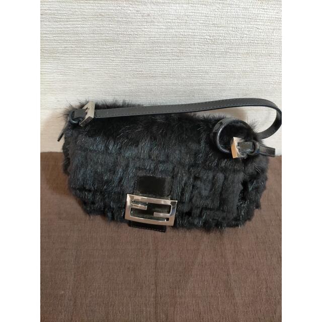 FENDI フェンディ　ファーバック