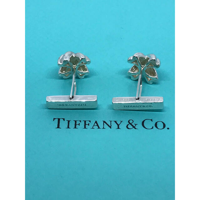 Tiffany & Co.(ティファニー)のティファニー  シグネチャー　カフス（シルバー925） メンズのアクセサリー(その他)の商品写真