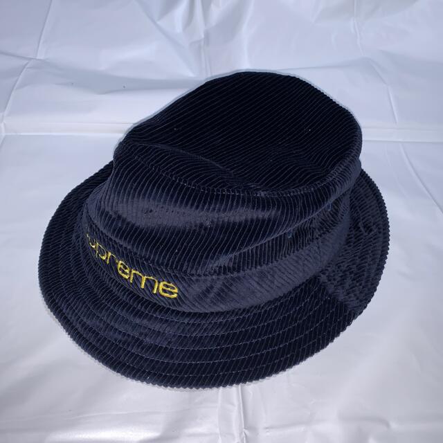 Supreme(シュプリーム)のSupreme Compact Logo Corduroy Crusher メンズの帽子(ハット)の商品写真