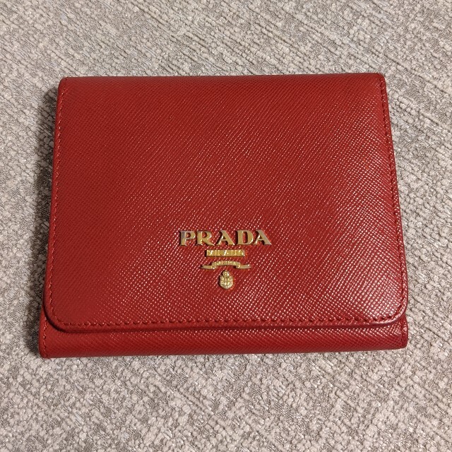 PRADA - プラダ 三つ折り財布 赤 レッド サフィアーノの通販 by ゆず's