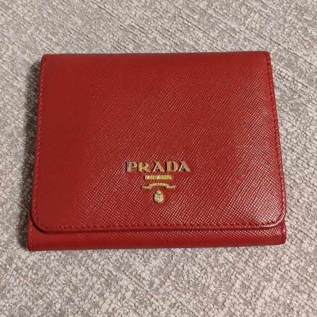 プラダ 三つ折り財布 赤 PRADA - www.sorbillomenu.com