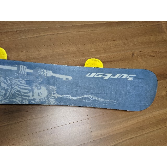 BURTON(バートン)の値下げ中　BURTON　jussi oksanen スノーボード　板　バートン スポーツ/アウトドアのスノーボード(ボード)の商品写真