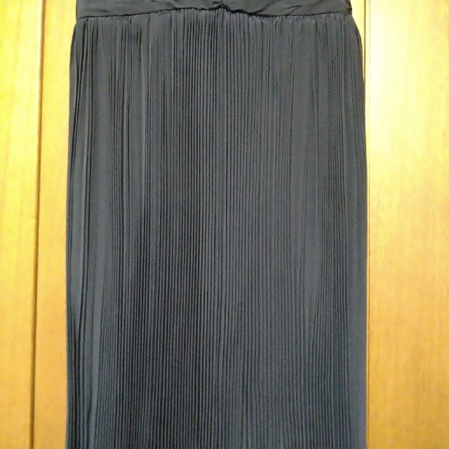 INTRIGUEシルクプリーツスカート レディースのスカート(ひざ丈スカート)の商品写真