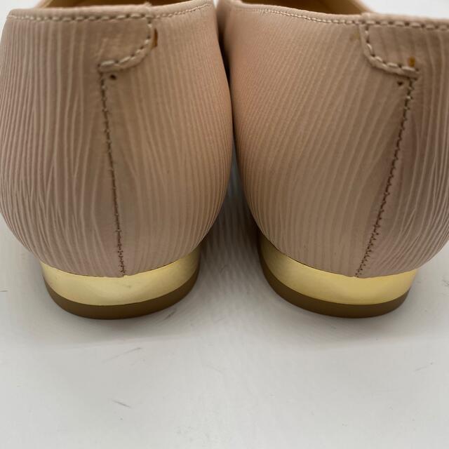 DIANA(ダイアナ)のDIANA ダイアナ　フラットシューズ　パンプス　22.5cm　ベージュ レディースの靴/シューズ(ハイヒール/パンプス)の商品写真