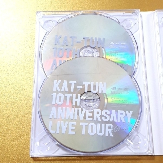 KAT-TUN(カトゥーン)のKAT-TUN　10TH　ANNIVERSARY　LIVE　TOUR“10Ks エンタメ/ホビーのDVD/ブルーレイ(ミュージック)の商品写真