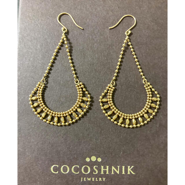 COCOSHNIK(ココシュニック)のCOCOSHNIK スウィングピアス レディースのアクセサリー(ピアス)の商品写真