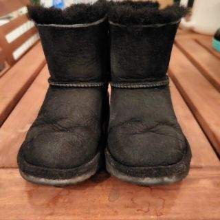 アグ(UGG)のUGGキッズブーツ(ブーツ)