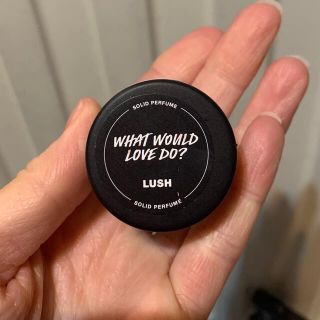 ラッシュ(LUSH)のLUSH ワットウドゥラブドゥ ソリッドパフューム(ユニセックス)