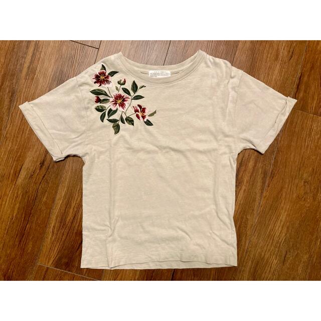 AZUL by moussy(アズールバイマウジー)の花刺繍クルーネックTEE / AZUL by moussy メンズのトップス(Tシャツ/カットソー(半袖/袖なし))の商品写真