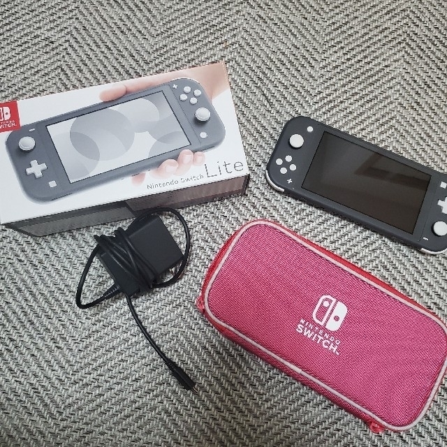 Nintendo Switch Lite　ニンテンドースイッチライト