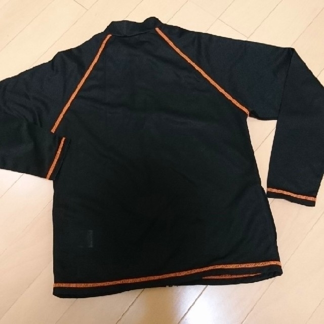 AEON(イオン)のラッシュガード 男の子 140 / USED キッズ/ベビー/マタニティのキッズ服男の子用(90cm~)(水着)の商品写真