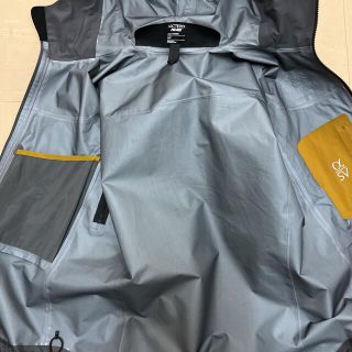 PALACE ARC'TERYX ALPHA SV JACKET GREY L