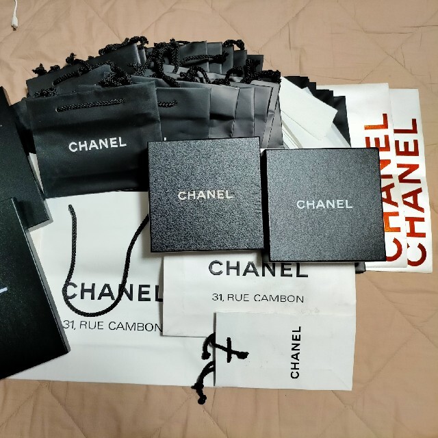 CHANEL(シャネル)のCHANEL 空箱、紙袋セット エンタメ/ホビーのコレクション(その他)の商品写真