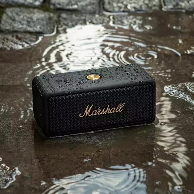 MarshallのBluetooth対応スピーカー黒✖️金