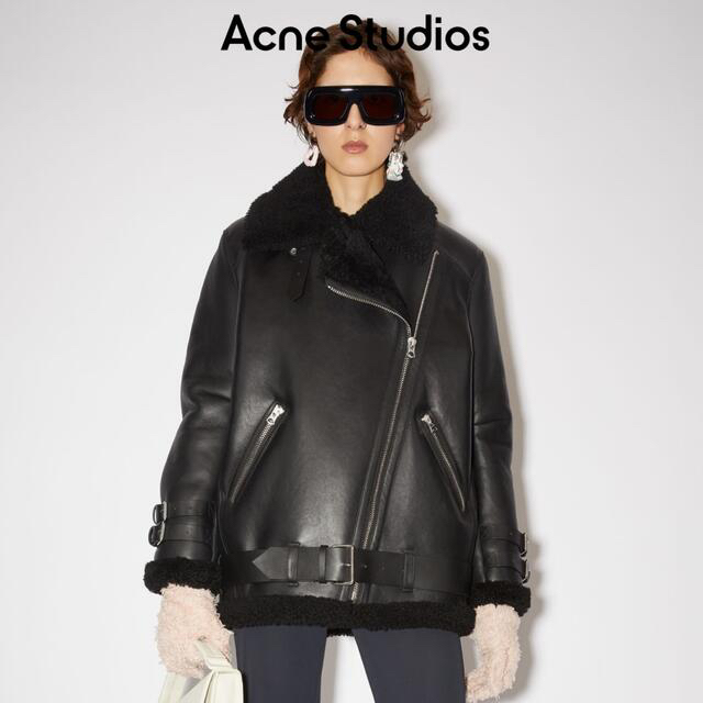 ACNE(アクネ)のacne studios velocite ムートン ライダーズ 34 希少 レディースのジャケット/アウター(ライダースジャケット)の商品写真