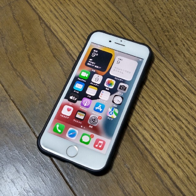 SIMフリー iPhone8 64GB シルバー 美品