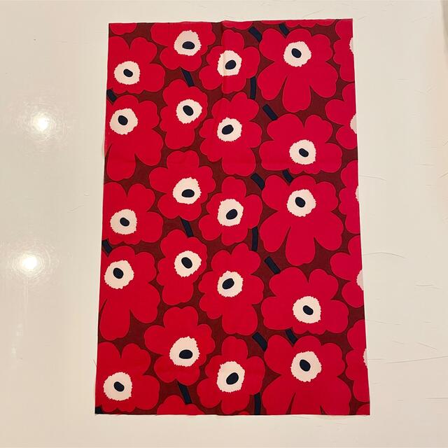 marimekko(マリメッコ)のmarimekko マリメッコ　新色mini UNIKKO 1/4カットクロス エンタメ/ホビーのアート用品(その他)の商品写真