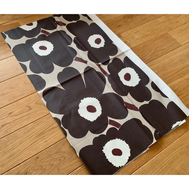 marimekko(マリメッコ)の新品★marimeko はぎれ　撥水加工生地　pieni unikko コーヒー ハンドメイドの素材/材料(生地/糸)の商品写真