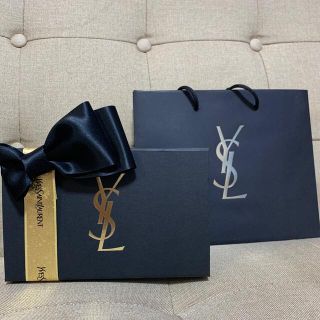 YSL クリスマス限定ギフトラッピング付き　ショッパー