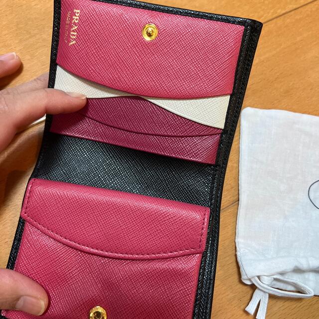 PRADA(プラダ)のPRADA 財布 レディースのファッション小物(財布)の商品写真