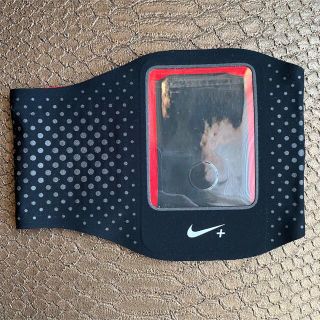 ナイキ(NIKE)の未使用！NIKE iPod nano アームバンド(トレーニング用品)