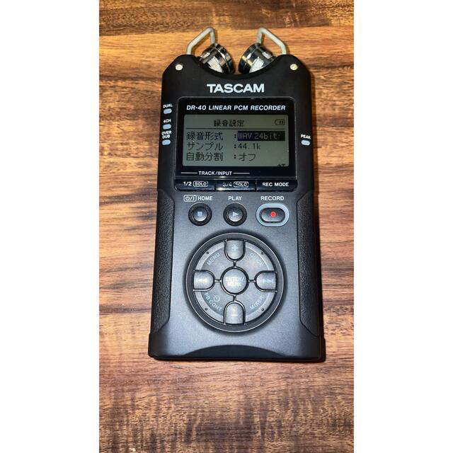 TASCAM  リニアPCMレコーダー　DR-40