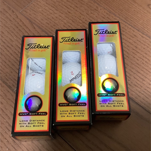 Titleist(タイトリスト)のゴルフボールウォッシャーとTitlest Newボール 9個 スポーツ/アウトドアのゴルフ(その他)の商品写真