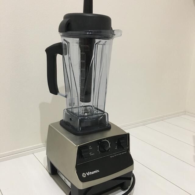 VitamixVitamix バイタミックス　ブレンダー　TNC5200 VM0111 新品