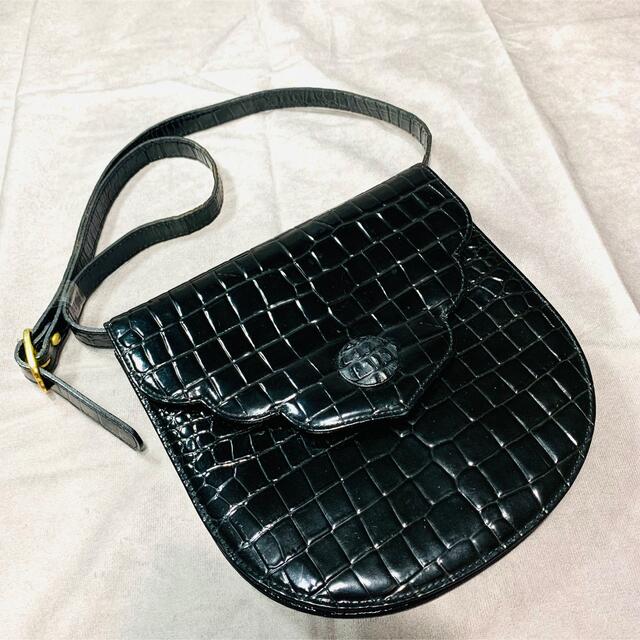 美品 Yves Saint Laurent レザー ショルダーバッグ 黒 型押し