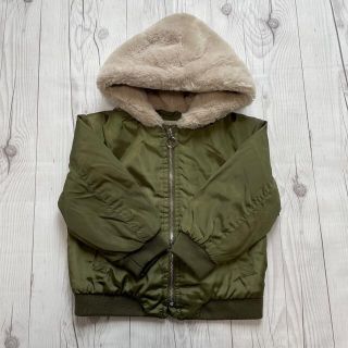 ザラキッズ(ZARA KIDS)の最終お値下げ！ZARA フェイクファー　アウター　98(ジャケット/上着)