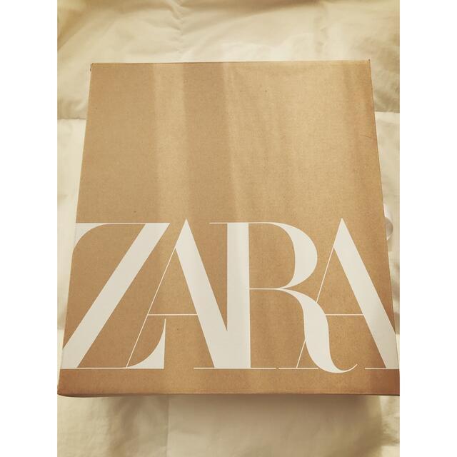 ZARA(ザラ)の週末限定出品　ZARA 新品　未使用　リアルレザー　スクエアトゥ　ブーツ レディースの靴/シューズ(ブーツ)の商品写真