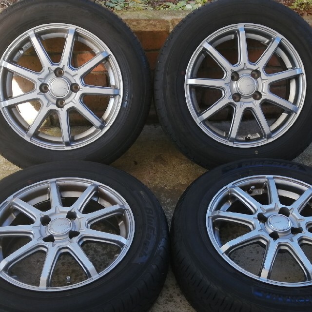 トヨタフィールダー　ヨコハマブルーアース＆アルミホイールセット185/65R15